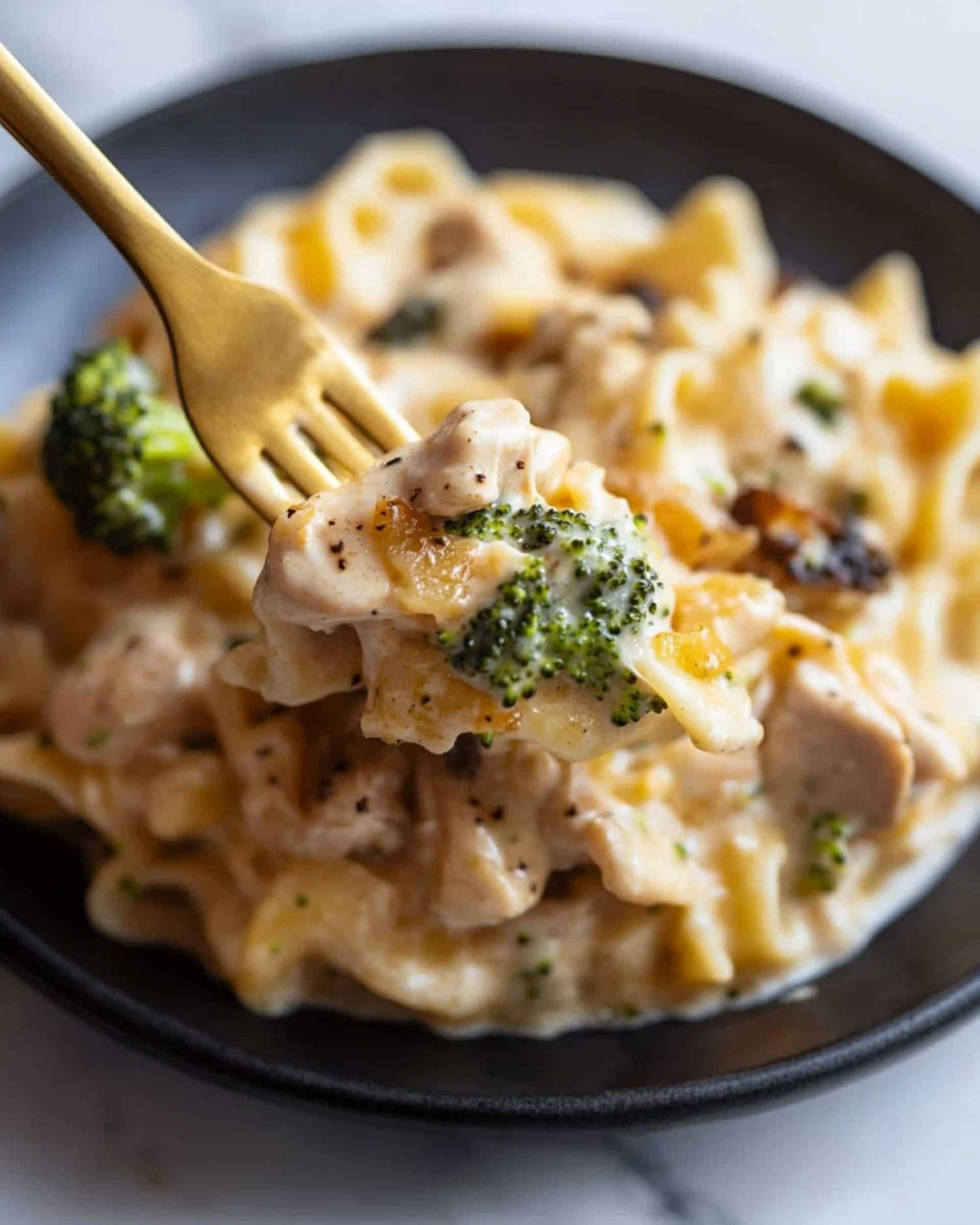 Broccoli Cheddar Noodle Skillet Recipe