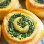 Spinach and Mozzarella Stuffed Bread Rolls Recipe