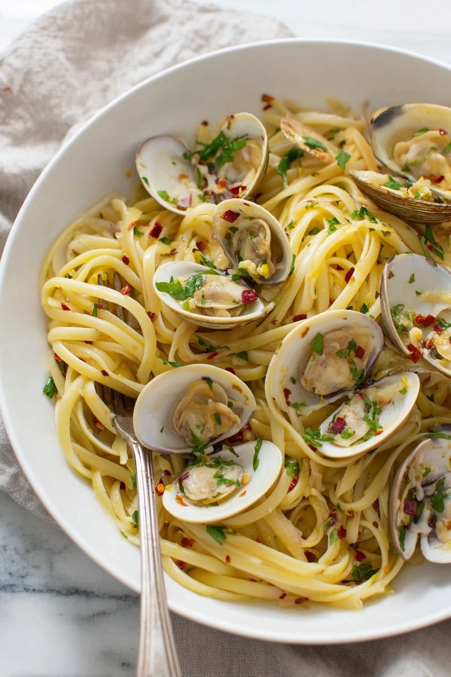 Linguine with Clams in White Wine Sauce Recipe